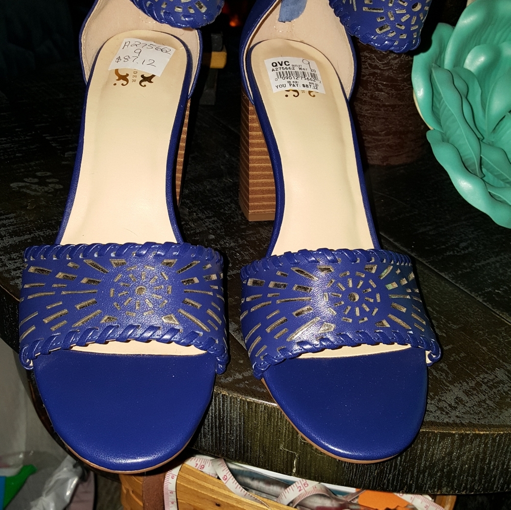 Comfort heels